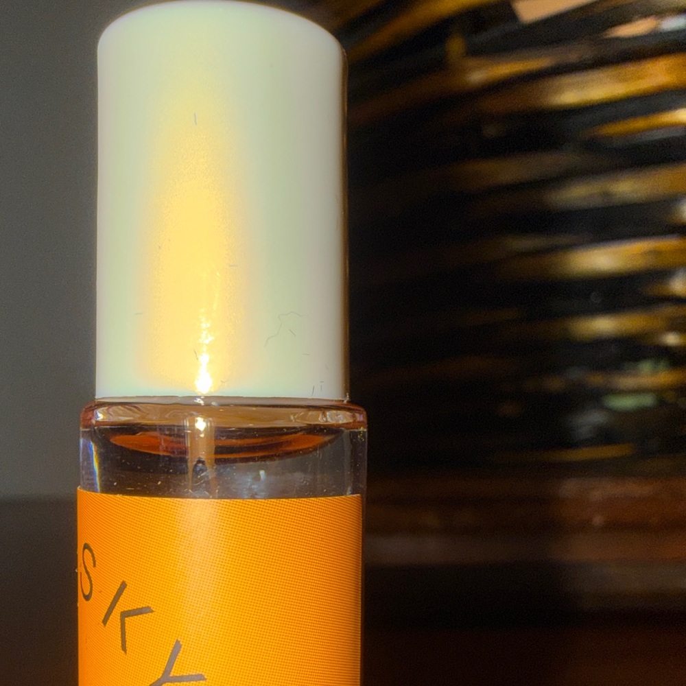 Skylar Citrus Reverie Eau de Parfum Roller - Yellow - Picture 4 of 4